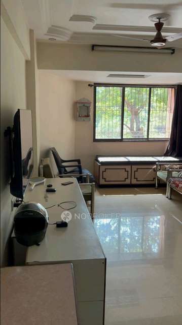 2 BHK Flat In Shreenath Complex for Rent  In Mulund West