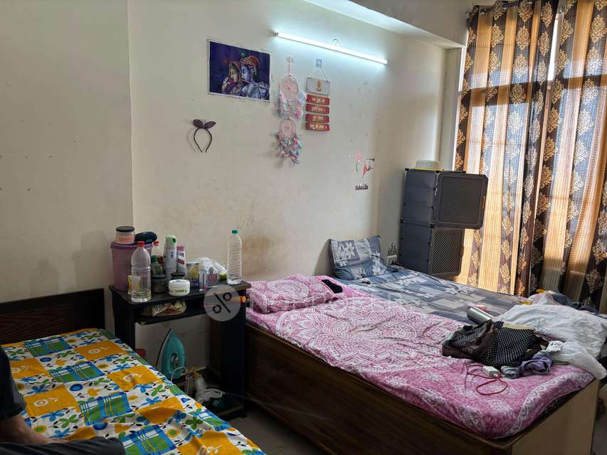 PG for Girls in Indirapuram