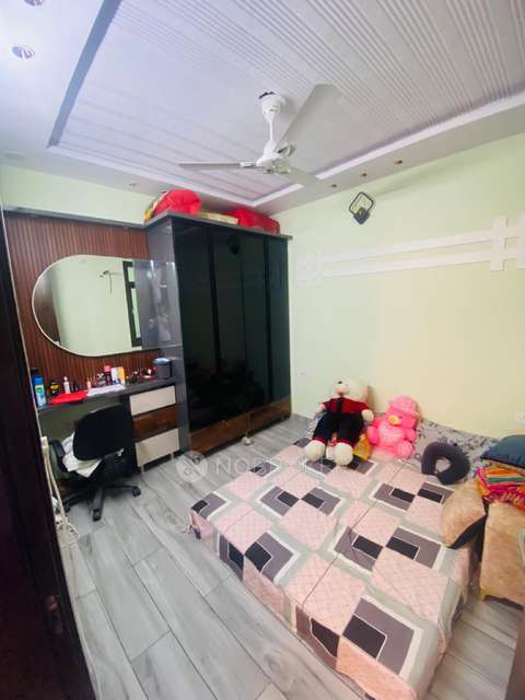 3 BHK Flat In Standalone Building  For Sale  In Dwarka