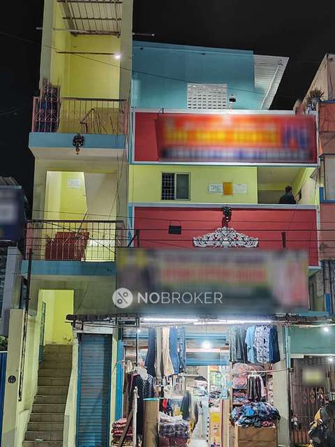 PG for Girls in Navalur