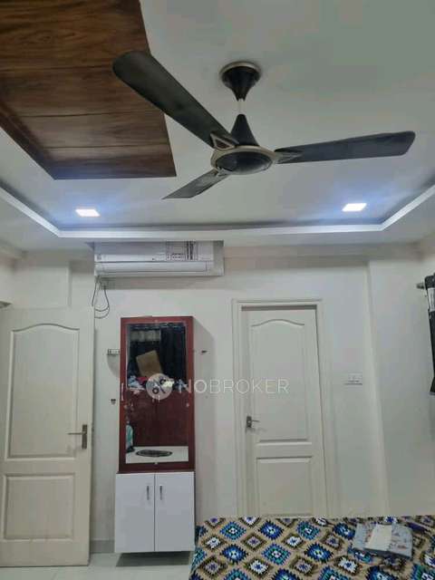 Single Room for Male In 3 BHK  In Muppas Alankrita In Narsingi