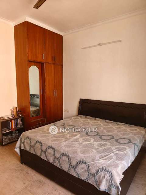 1 BHK House for Rent  In Sector 56