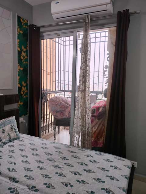 2 BHK Flat In Prateek Grand City, Siddharth Vihar For Sale  In Siddharth Vihar