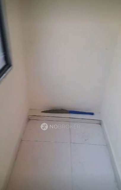 1 RK Flat In Apartment for Rent  In Hadaspar