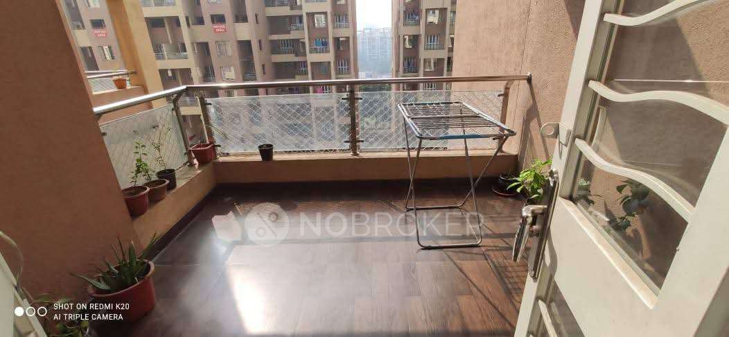 Shared Room for Female In 2 BHK  In Vedanta Housing Society In Wakad