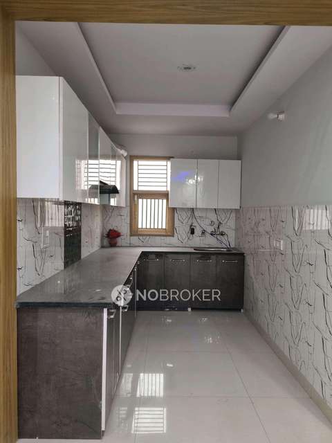 3 BHK Flat In Apartment For Sale  In Razapur Khurd