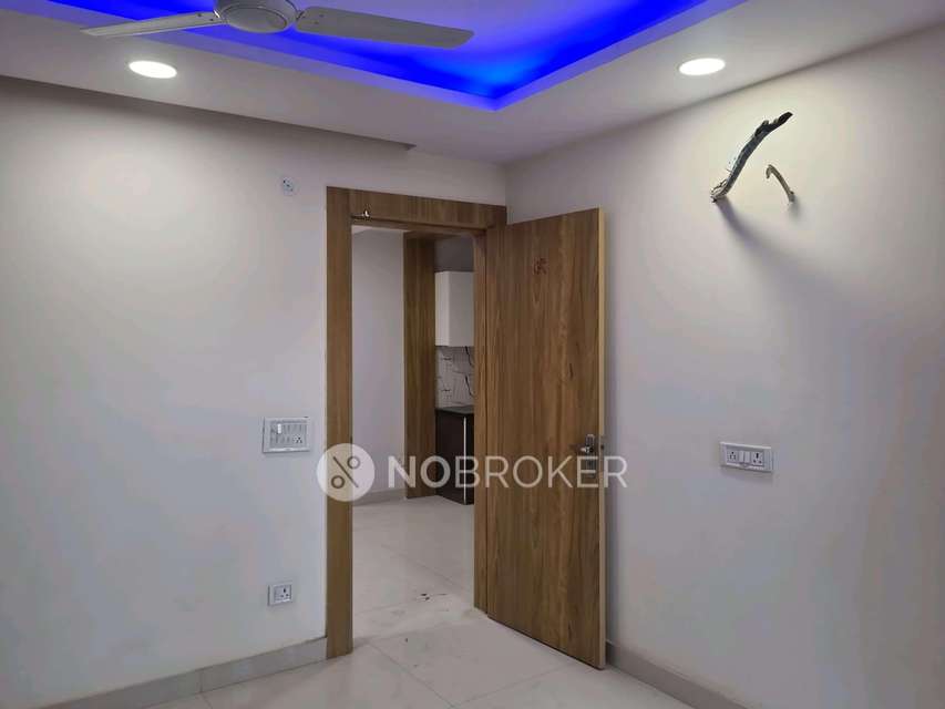 3 BHK Flat In Apartment For Sale  In Razapur Khurd
