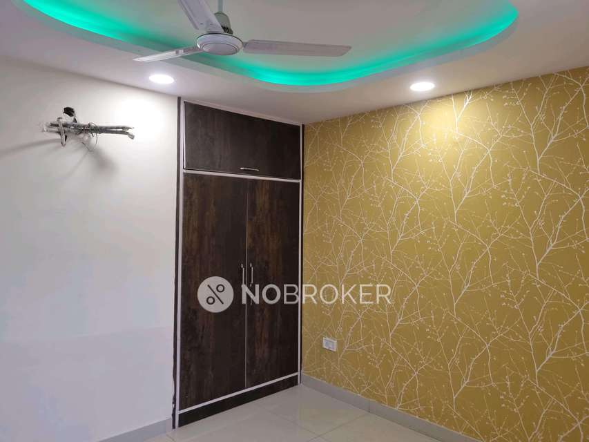 3 BHK Flat In Apartment For Sale  In Razapur Khurd