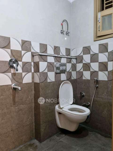 3 BHK Flat In Apartment For Sale  In Razapur Khurd