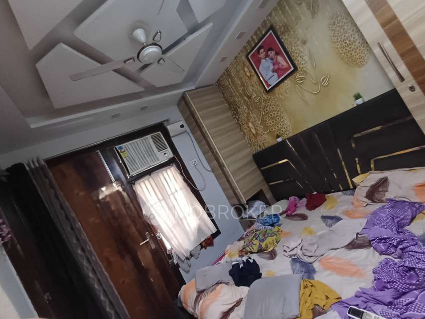 2 BHK Flat In Standalone For Sale  In Uttam Nagar West