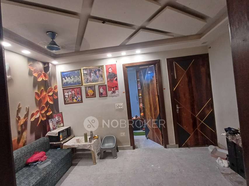 2 BHK Flat In Standalone For Sale  In Uttam Nagar West