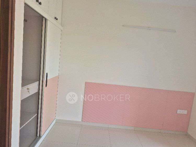 2 BHK Flat In Godrej Park Retreat for Rent  In Sarjapur