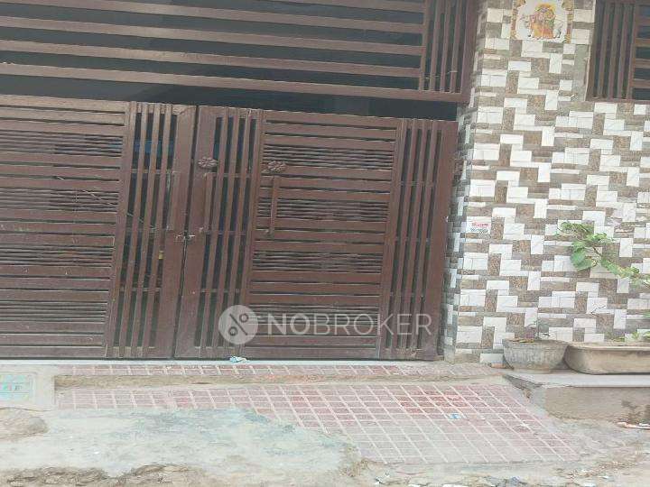 1 RK Flat for Rent  In Sector 11