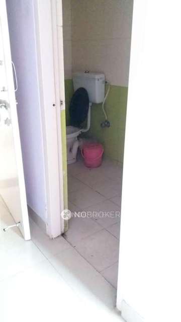 2 BHK Flat In Powai Woods Chsl For Sale  In Powai