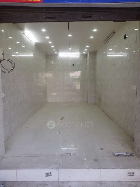 Shop in West Vinod Nagar, New Delhi, Delhi for Rent 