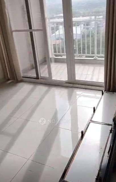 Shared Room for Female In 2 BHK  In Global Life Style In Pimpri-chinchwad,