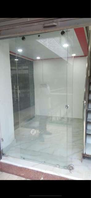 Shop in Sector 4, Noida for sale 