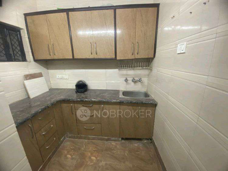 2 BHK Flat In Pd Block for Rent  In Pd Block, Dakshini Pitampura, Pitampura