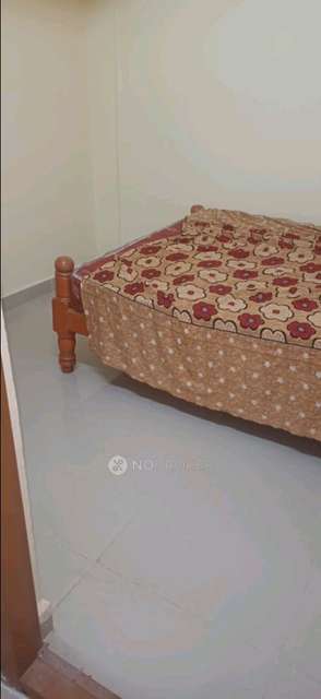 1 BHK Flat In Housing Board for Rent  In Swimming Pool