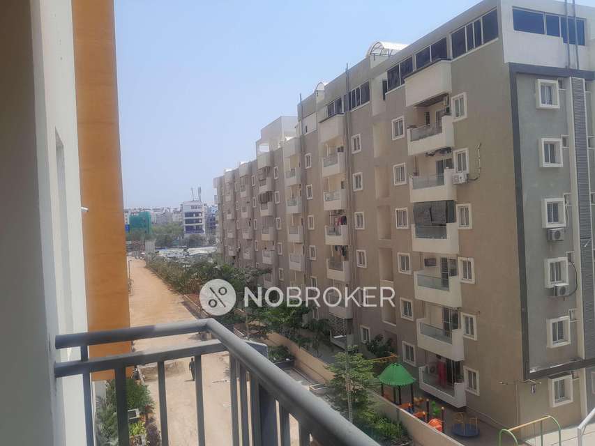 2 BHK Flat In Hallmark Skyrena For Sale  In Narsingi