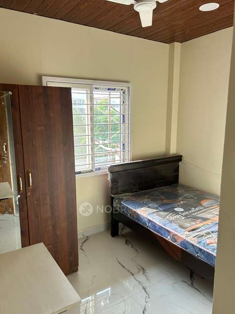 Single Room for Male In 3 BHK  In Shri Prabhupada Township In Gachibowli