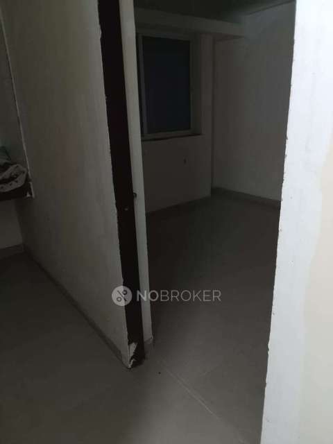 Shared Room for Female In 1 BHK  In Apartment In  Narhe