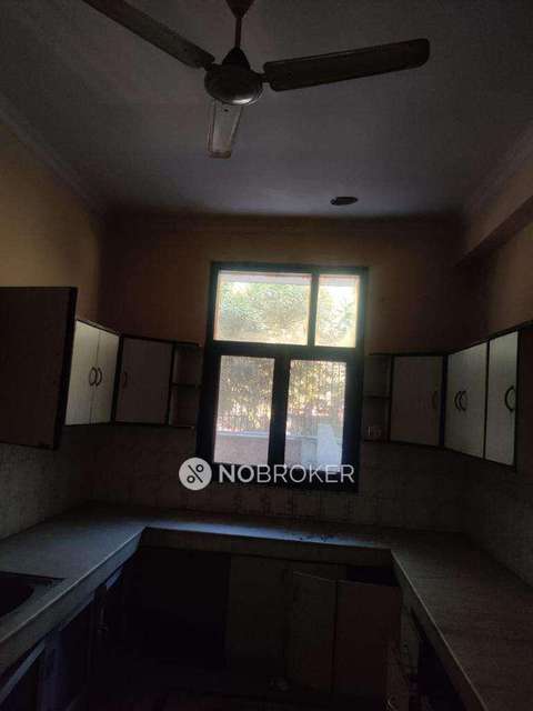 4+ BHK House For Sale  In Sector 21