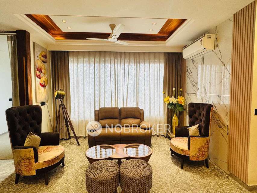 4+ BHK Flat In Uppal Southend For Sale  In Sector 49