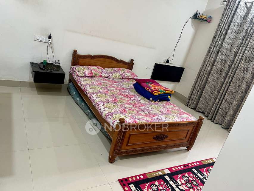 2 BHK Flat In Keerthi Royal Palms for Rent  In  Electronic City