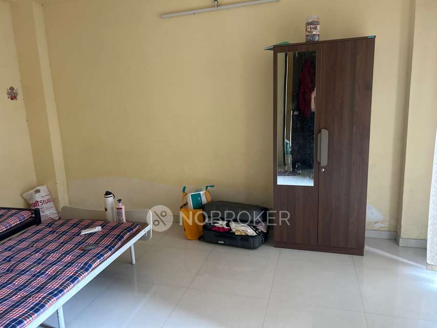 Single Room for Female In 2 BHK  In Serenity Co-operative Housing Society Nighade Nagar In Nigade Nagar, Ghorpadi