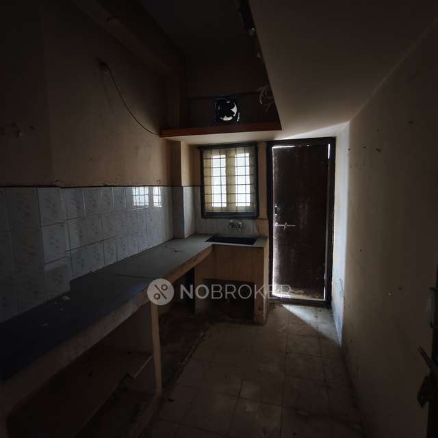 2 BHK Flat In Chaitynapuri For Sale  In Kothapet