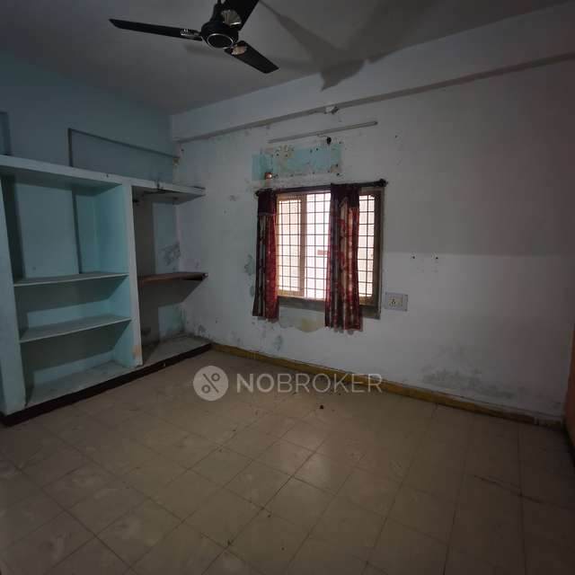 2 BHK Flat In Chaitynapuri For Sale  In Kothapet