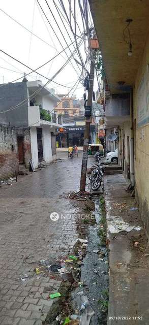 Godown/Warehouse in Maidan Garhi, Delhi for sale 