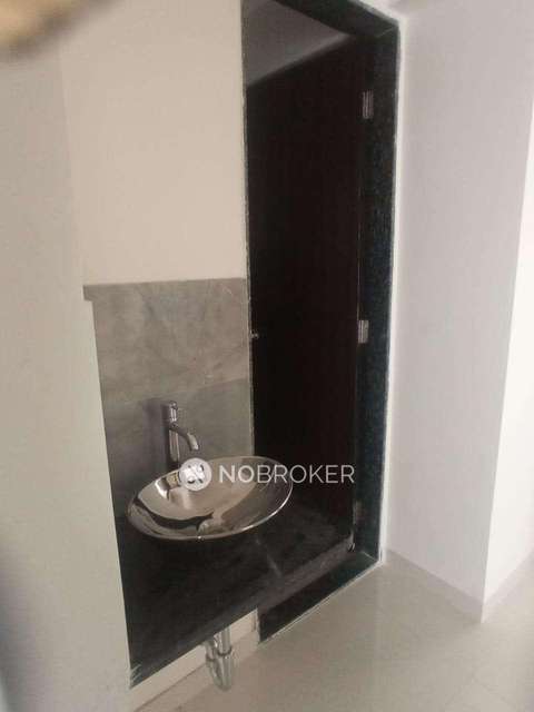 3 BHK Flat In Basil Mondale, Mundhwa For Sale  In Mundhwa