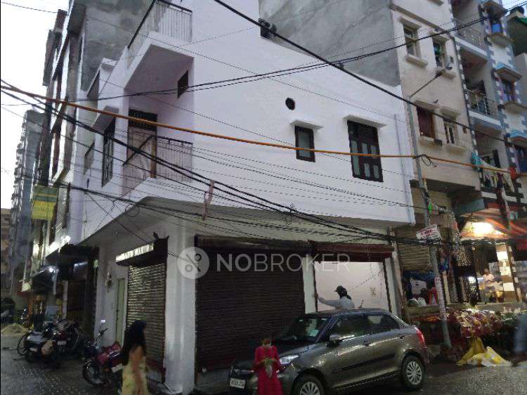 Shop in J87v+89c, Mayur Vihar Phase3 Main Rd, Shital Vihar, Khora Colony, Sector 62, Noida, Uttar Pradesh 201020, India, Ghaziabad for Rent