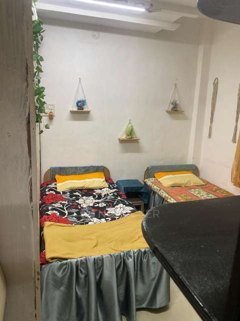 Shared Room for Female In 4+ BHK In Viman Nagar