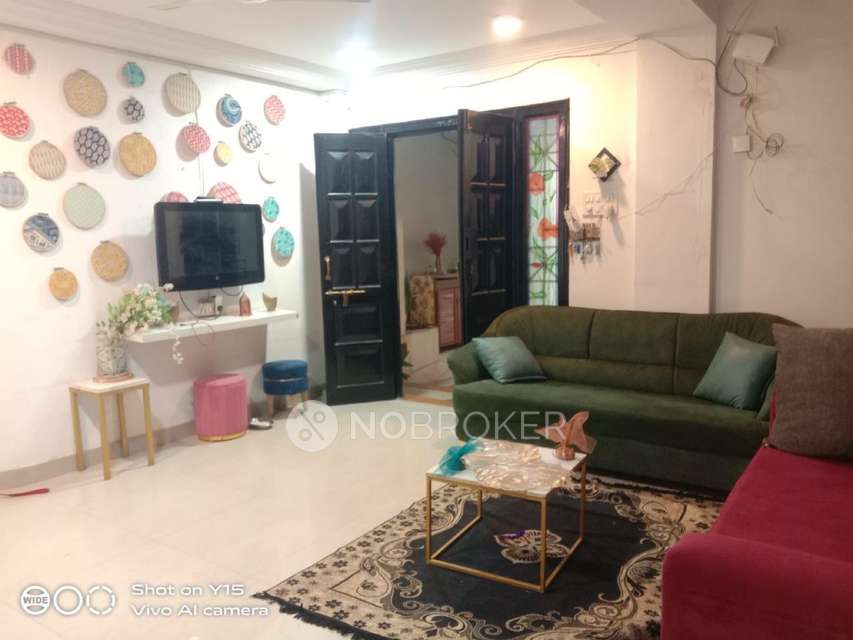 Shared Room for Female In 4+ BHK  In Viman Nagar