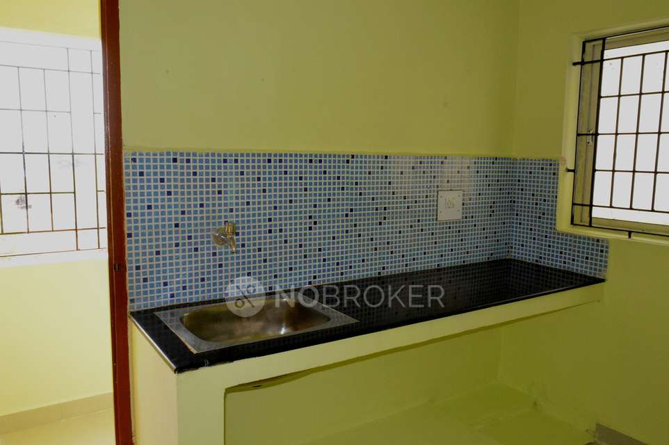2 BHK Flat In Glitters Apartment, Madambakkam For Sale  In Madambakkam