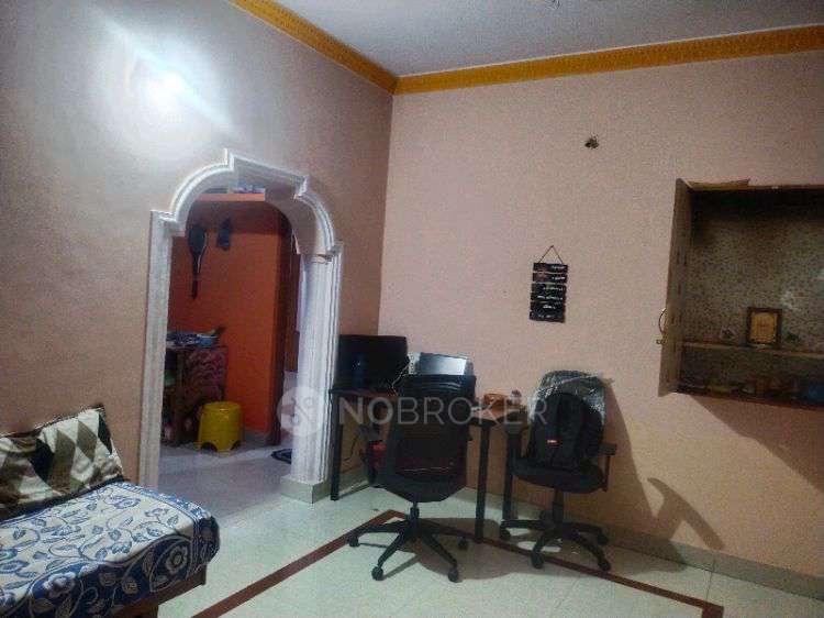 1 BHK Flat for Rent  In 1st Main 4th Cross