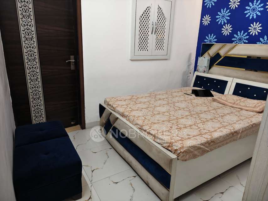 4 BHK Flat In Gh-13 Paschim Vihar For Sale  In Gh-13 Paschim Vihar