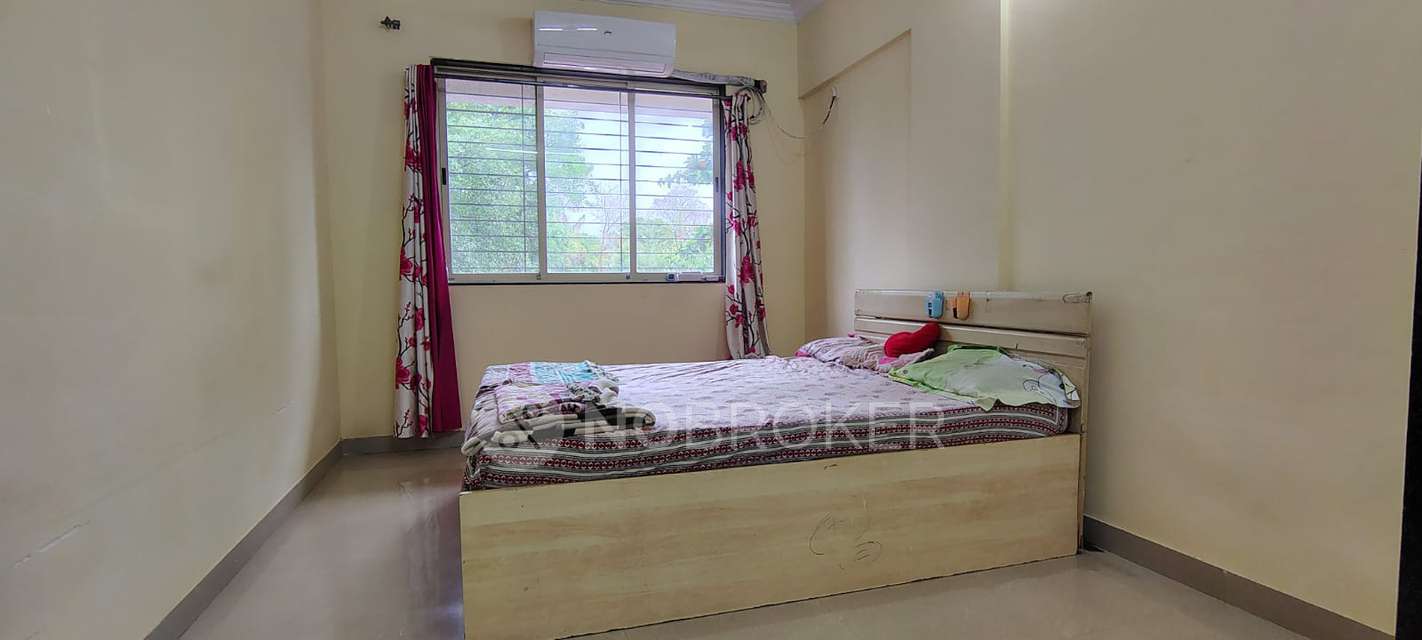 2 BHK Flat In Daffodils Co.op Housing Society For Sale  In Lower Parel