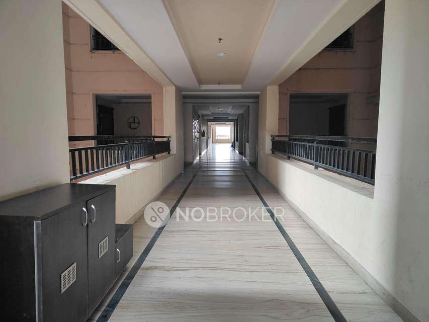 3 BHK Flat In Aditya Empress Towers For Sale  In Shaikpet