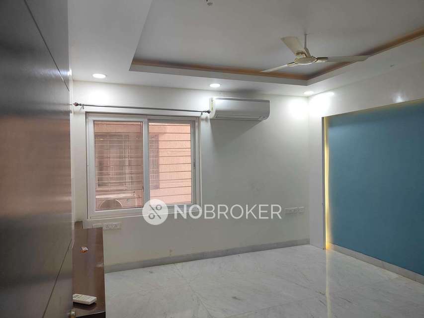 3 BHK Flat In Aditya Empress Towers For Sale  In Shaikpet