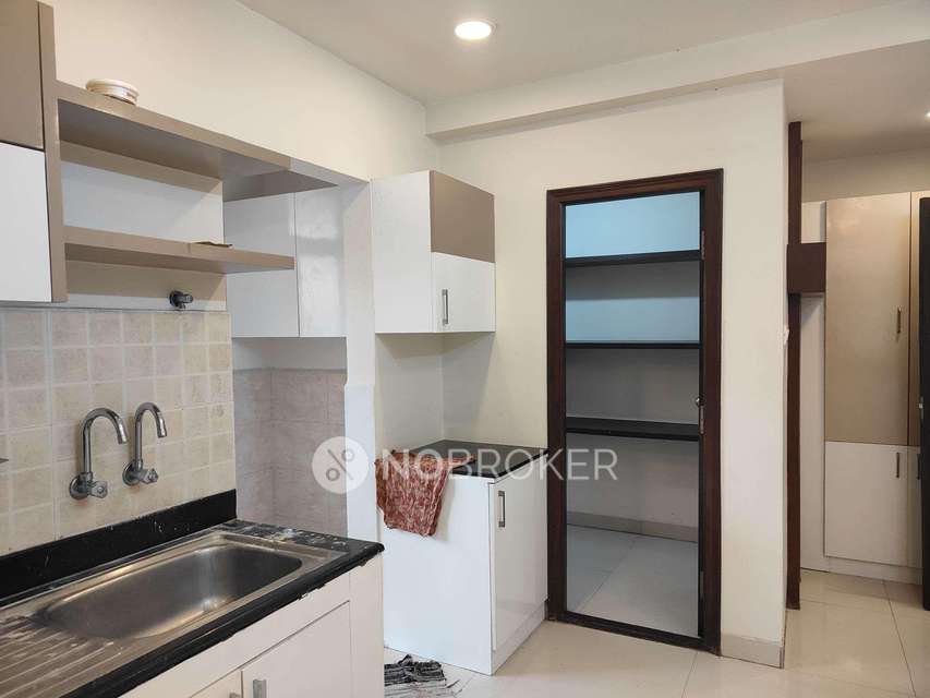 3 BHK Flat In Aditya Empress Towers For Sale  In Shaikpet