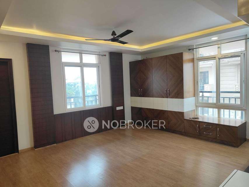3 BHK Flat In Aditya Empress Towers For Sale  In Shaikpet