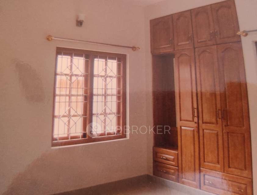 Shared Room for Male In 1 BHK  In C V Raman Nagar