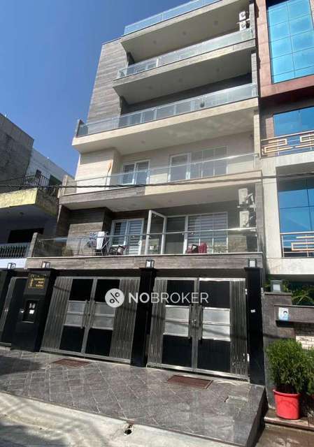 2 BHK Flat In Mausam Vihar for Rent  In Krishna Nagar,delhi