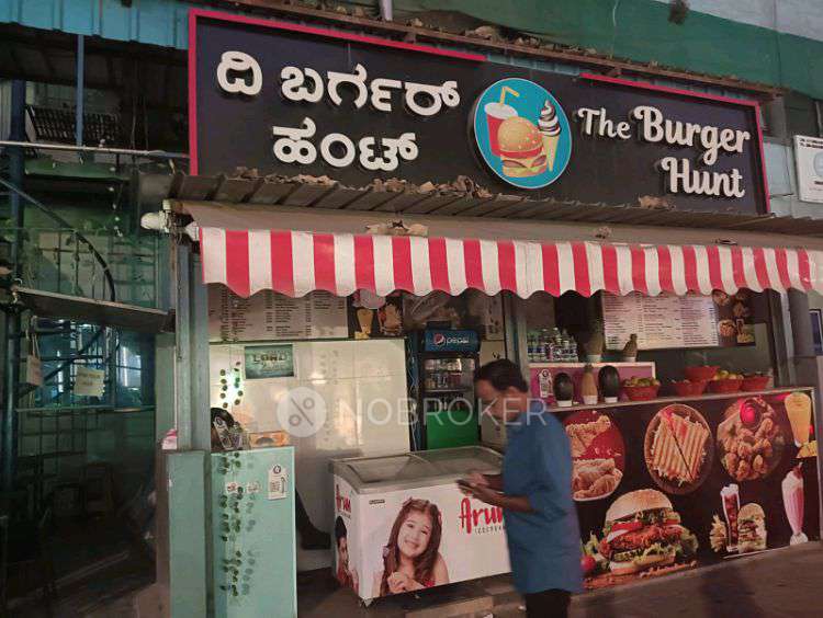 Shop in Sam Palace, Bangalore for sale 