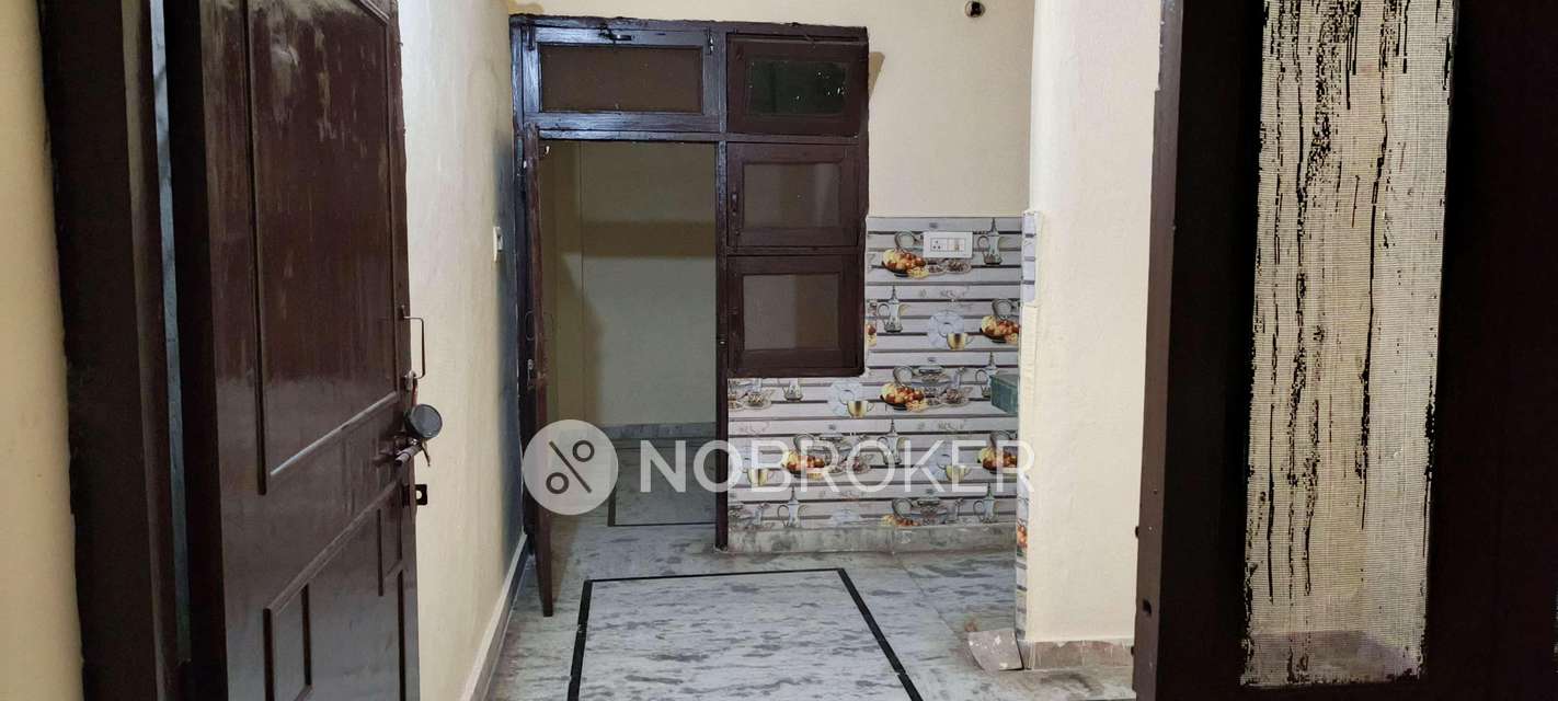 1 BHK Flat For Sale  In Wazirabad