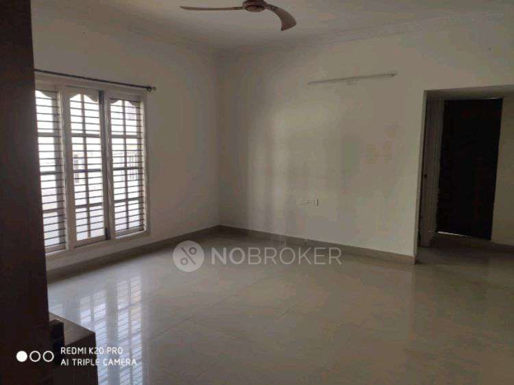 2 BHK Flat In Latha Sujith for Rent  In Devegowda Petrol Bunk